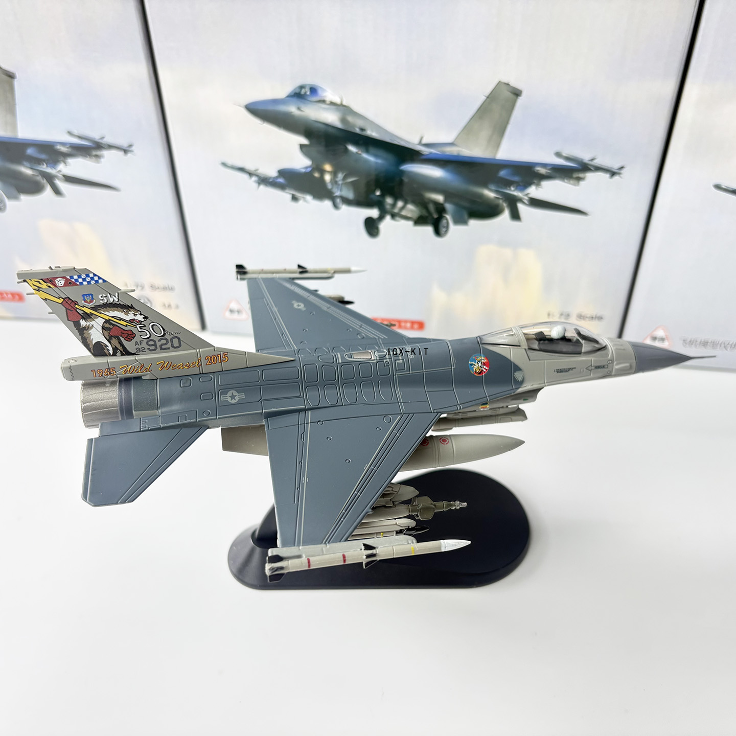 เครื่องบินรบ F-16C ของสหรัฐฯ ร - Model Kit F16 บทวิจารณ์และราคา