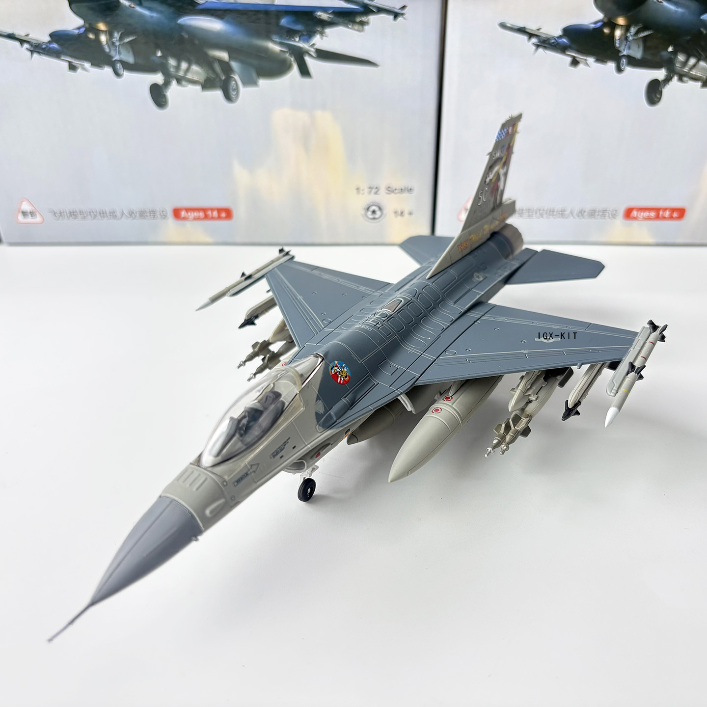เครื่องบินรบ F-16C ของสหรัฐฯ ร - Model Kit F16 บทวิจารณ์และราคา